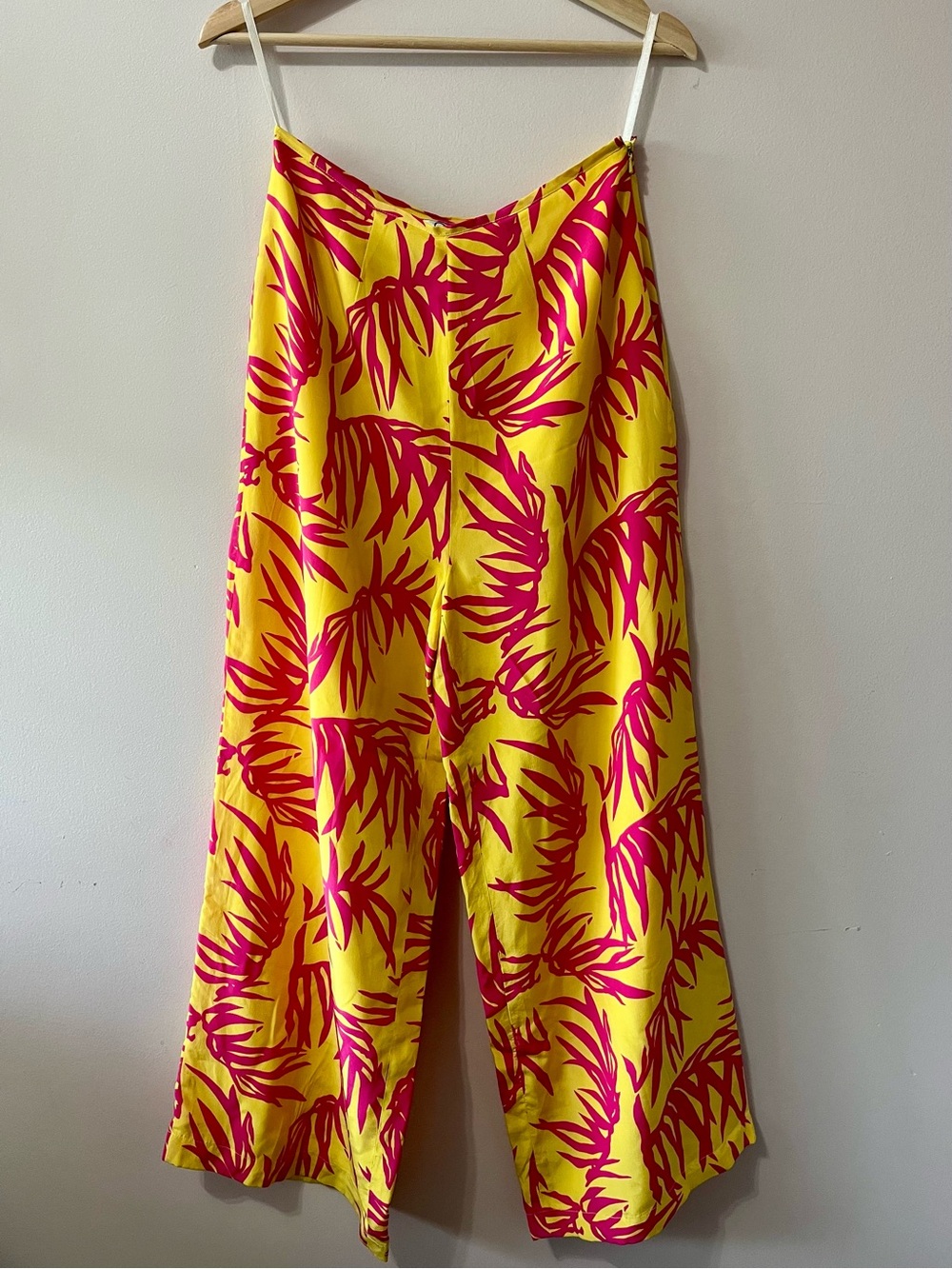 Lilly Pulitzer Silk Yellow and Pink Tropical Pants